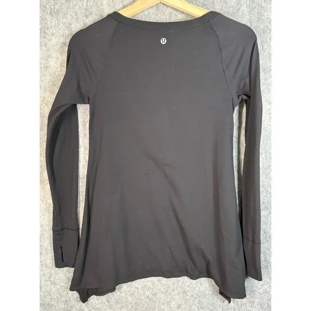 Lululemon Womens Rehearsal Black Size 4/6 Long Sleeve Flared Shirt Thumbholes